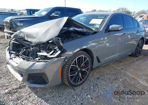 2021 BMW 530E z USA, uszkodzony, nr VIN WBA13AG00MCG96564